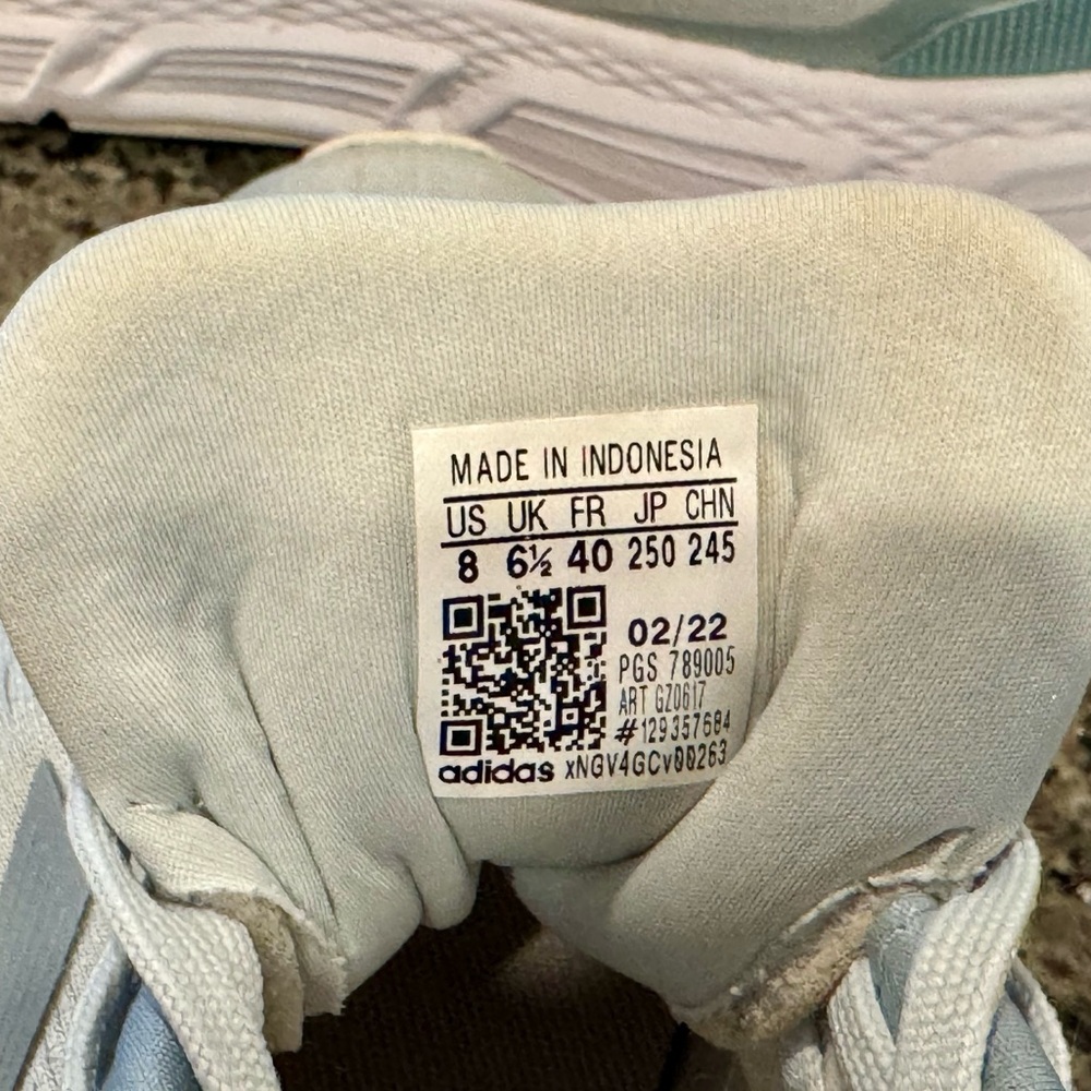 Adidas Ultra Boost Women’s Size 8M Athletic Shoes Mint Green & White - Picture 13 of 14